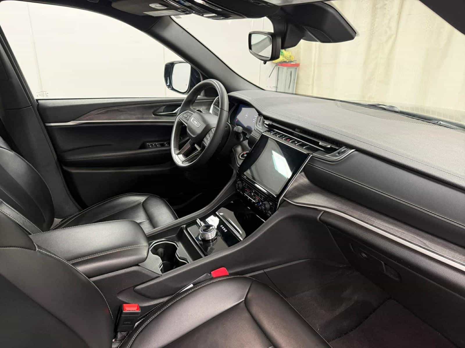 Image 10 Jeep Grand Cherokee Limited 2024