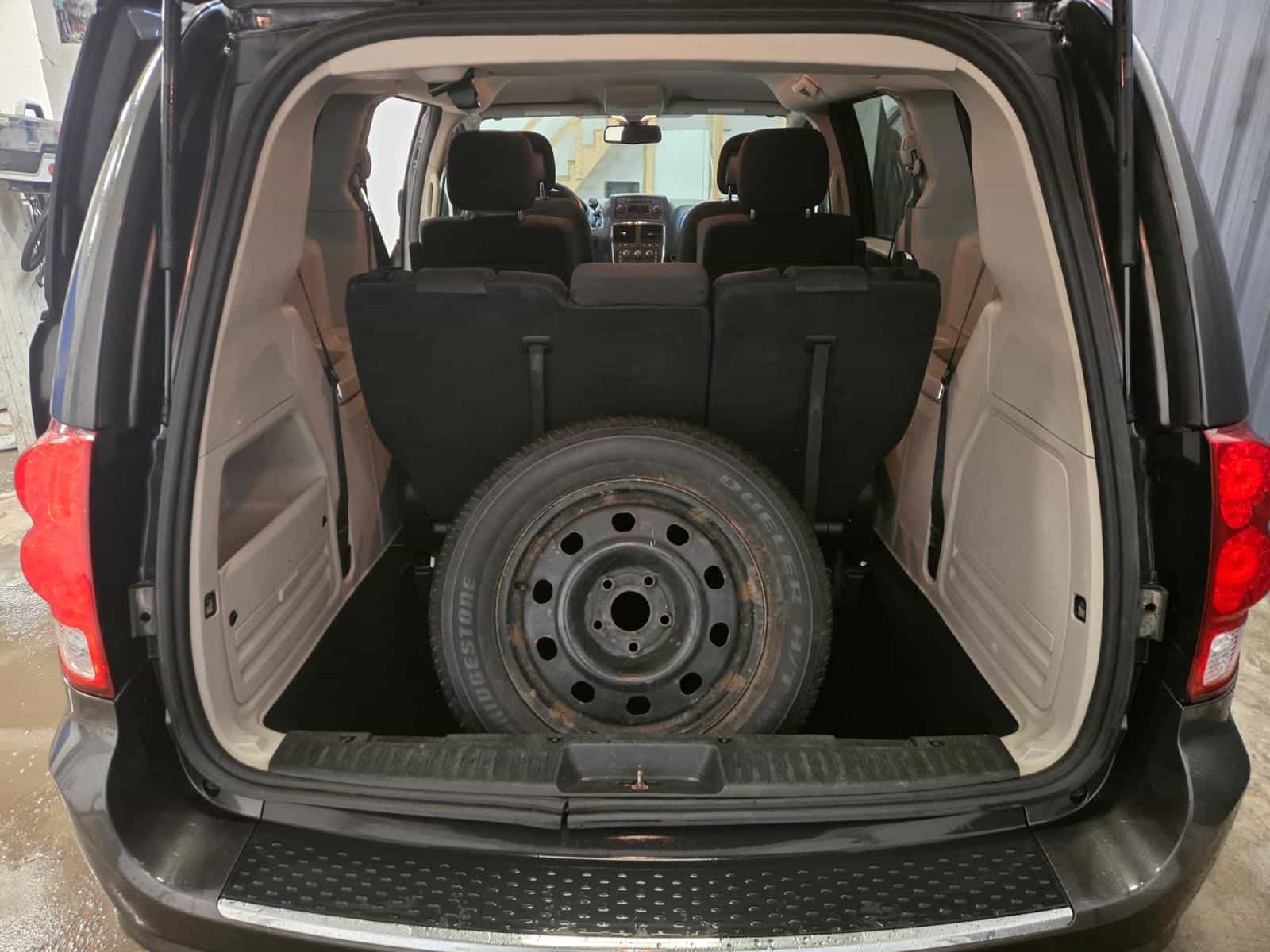 2019 Dodge Grand Caravan SXT - Image 7