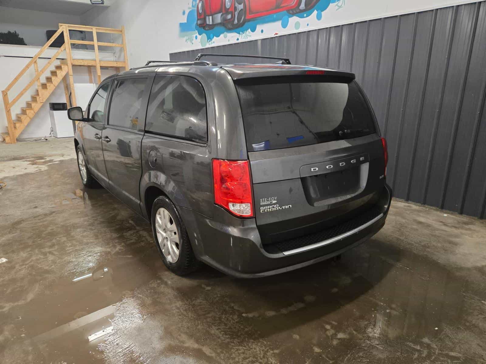 2019 Dodge Grand Caravan SXT - Image 6