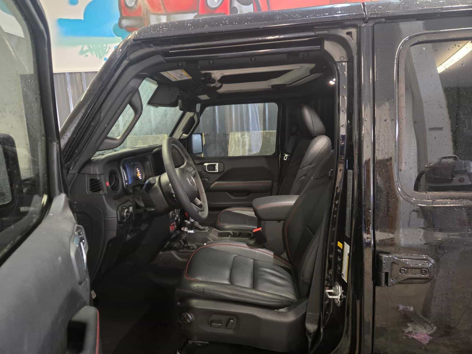 Image 10 Jeep Wrangler Rubicon X 2025