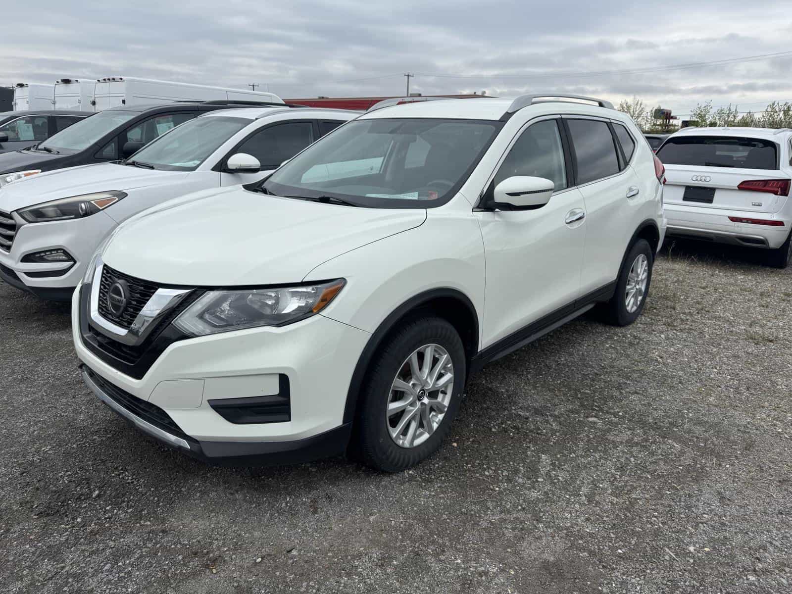 Image 1 Nissan Rogue S 2020