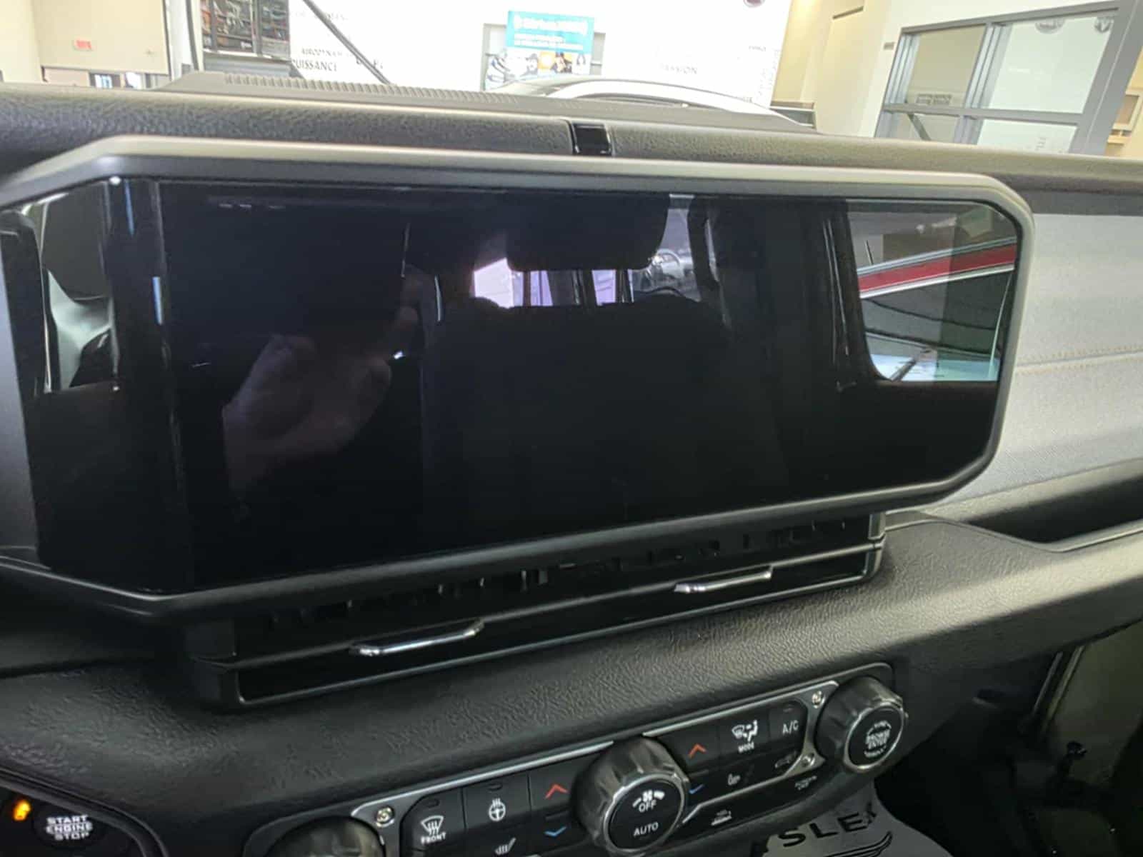 2025 Jeep Wrangler 4XE WILLYS '41 - Image 7