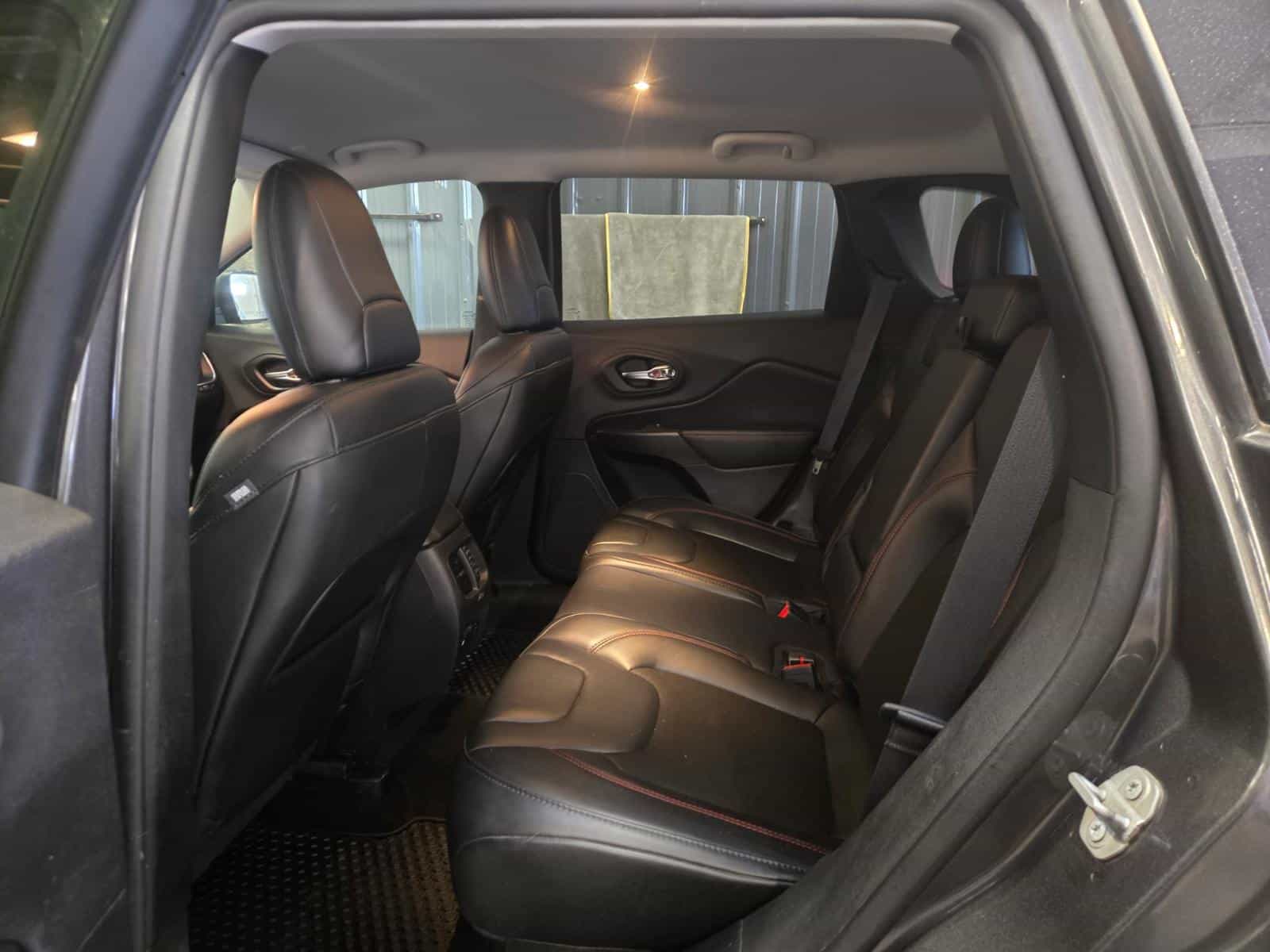 Image 12 Jeep Cherokee Trailhawk 2020