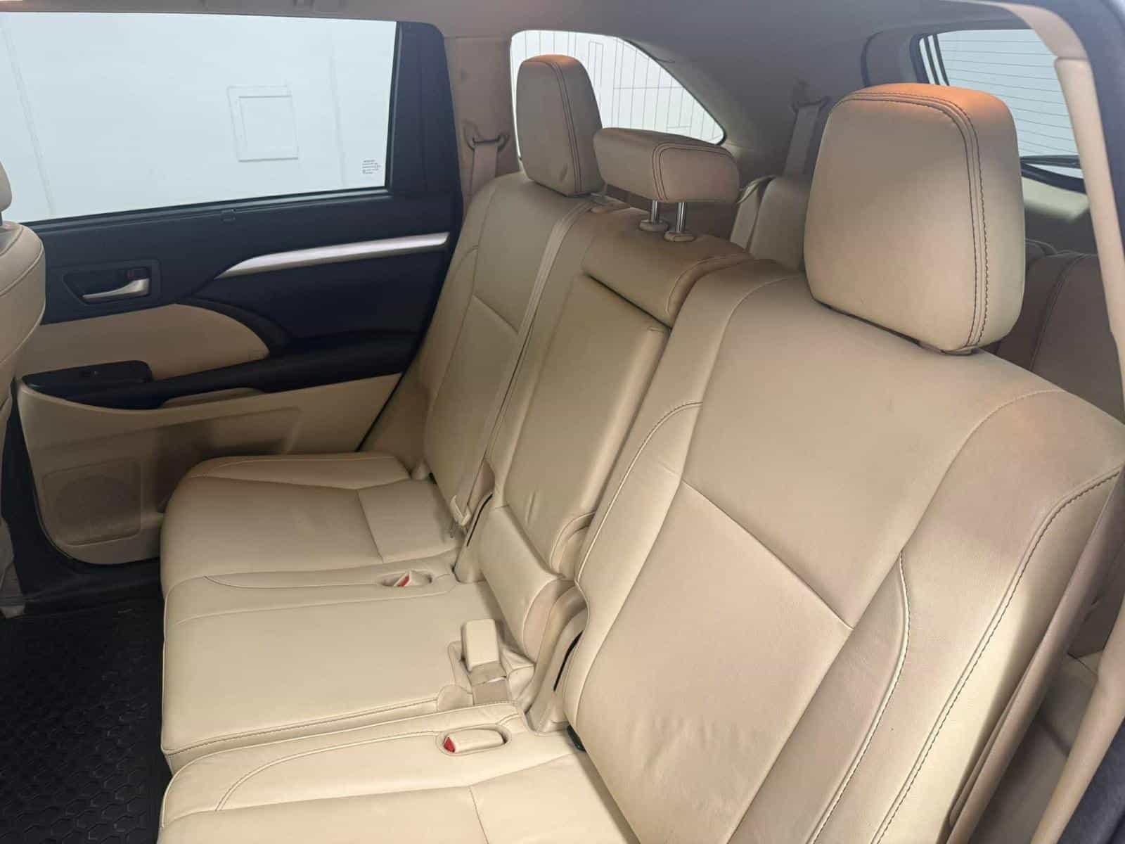 2018 Toyota Highlander XLE - Image 9