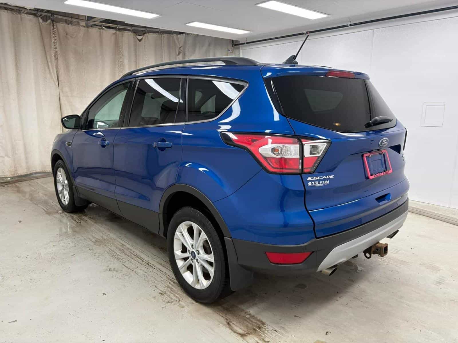Image 4 Ford ESCAPE SEL SEL 2018