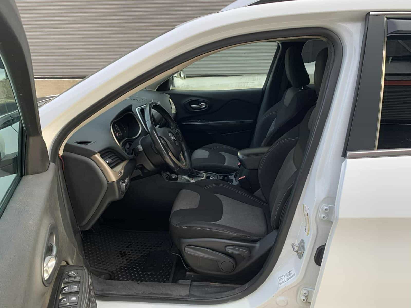 2014 Jeep Cherokee North - Image 14