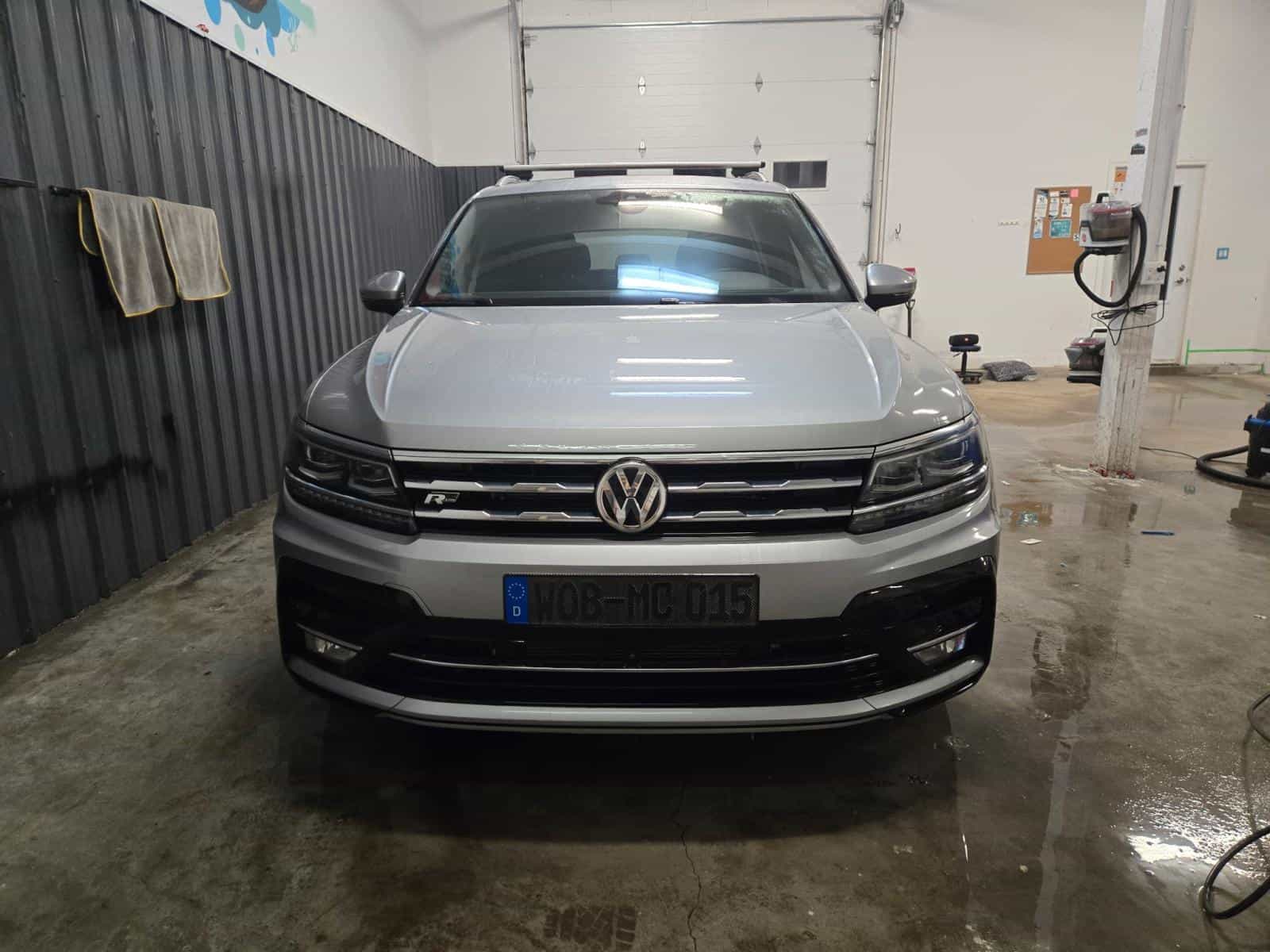 2020 Volkswagen Tiguan Sel Premium Highline - Image 2