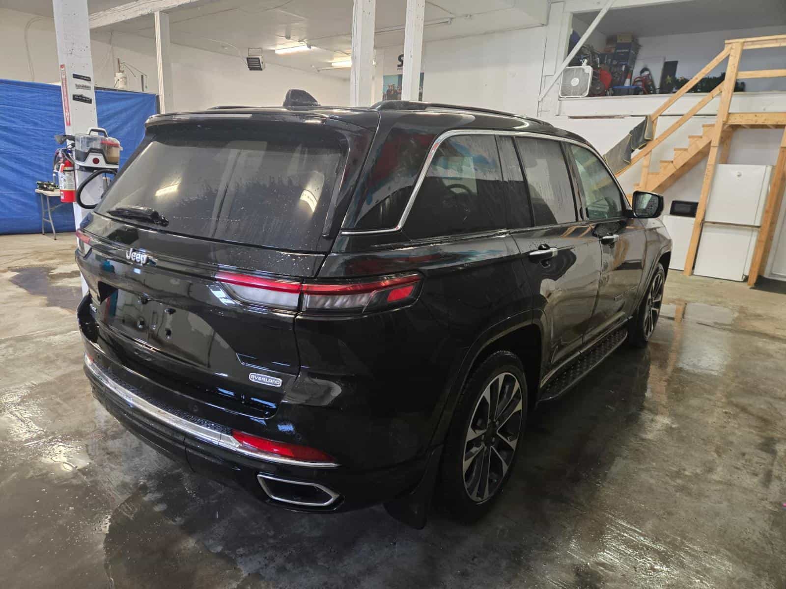 Image 5 Jeep Grand Cherokee Overland 2023