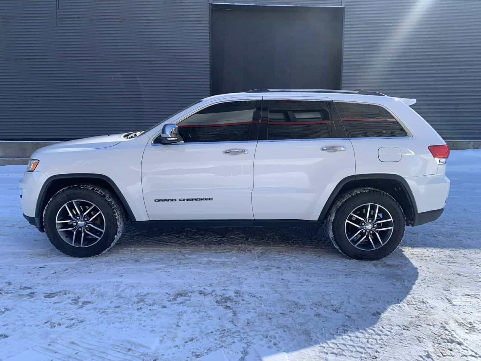 2018 Jeep Grand Cherokee Limited - Image 3