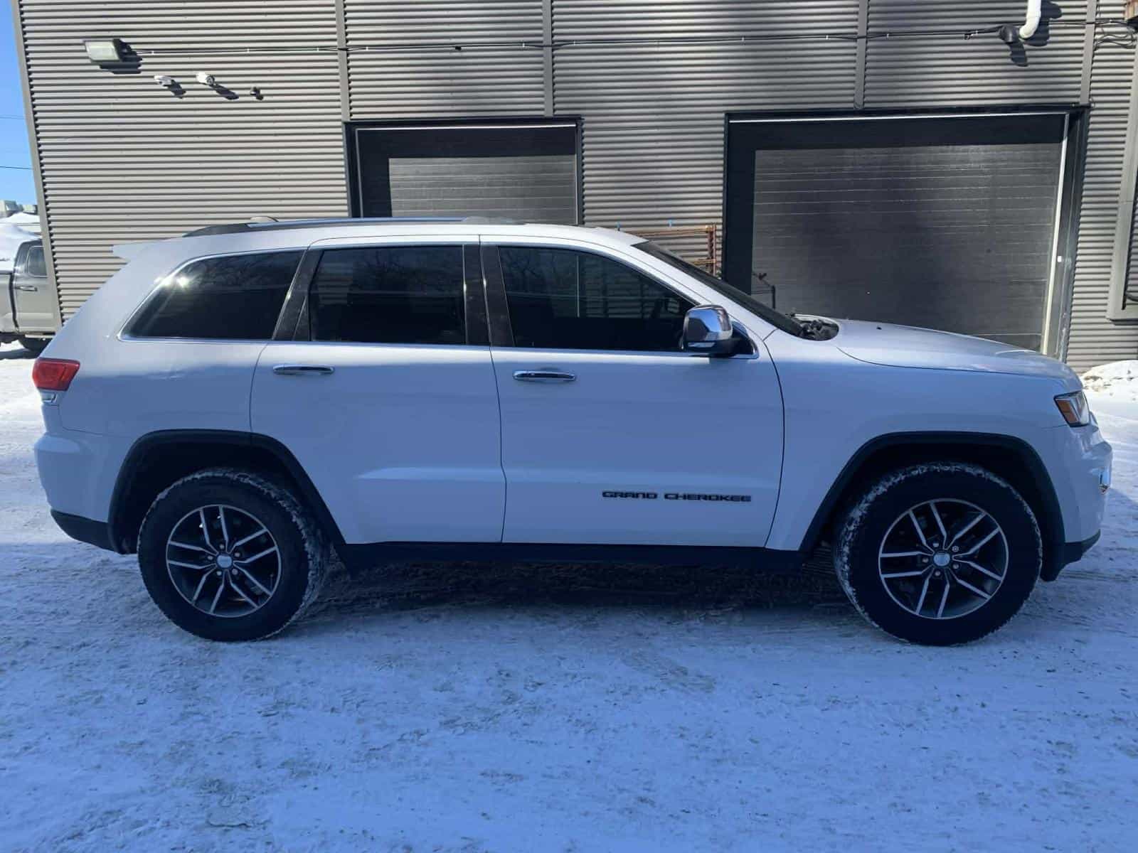 2018 Jeep Grand Cherokee Limited - Image 6