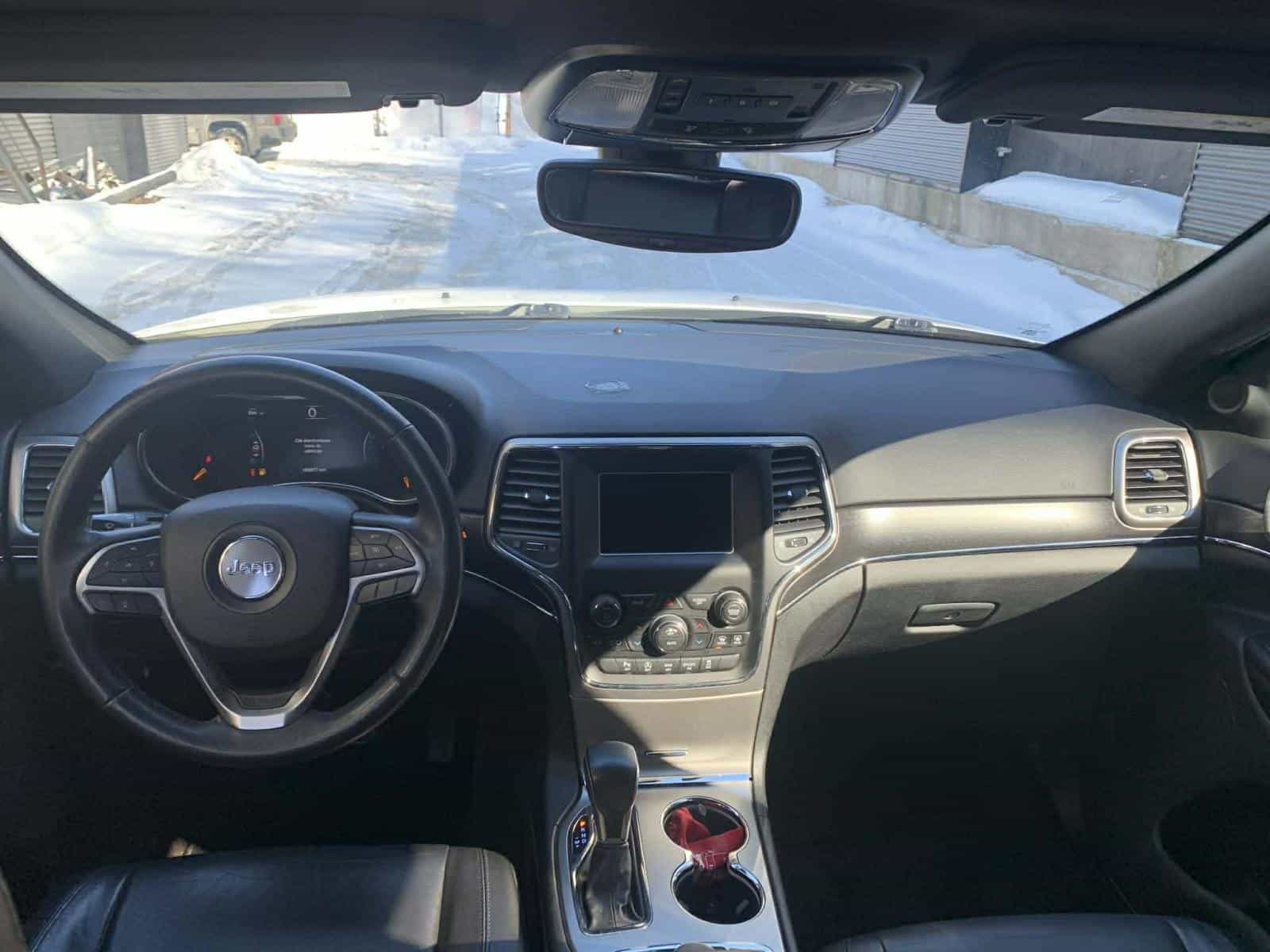 2018 Jeep Grand Cherokee Limited - Image 11