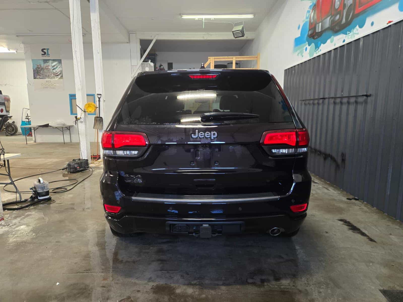 2021 Jeep Grand Cherokee 80th Anniversary Edition - Image 5