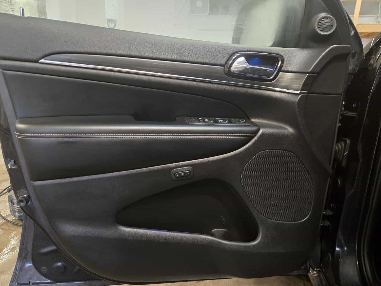 Image 10 Jeep Grand Cherokee 80th Anniversary Edition 2021