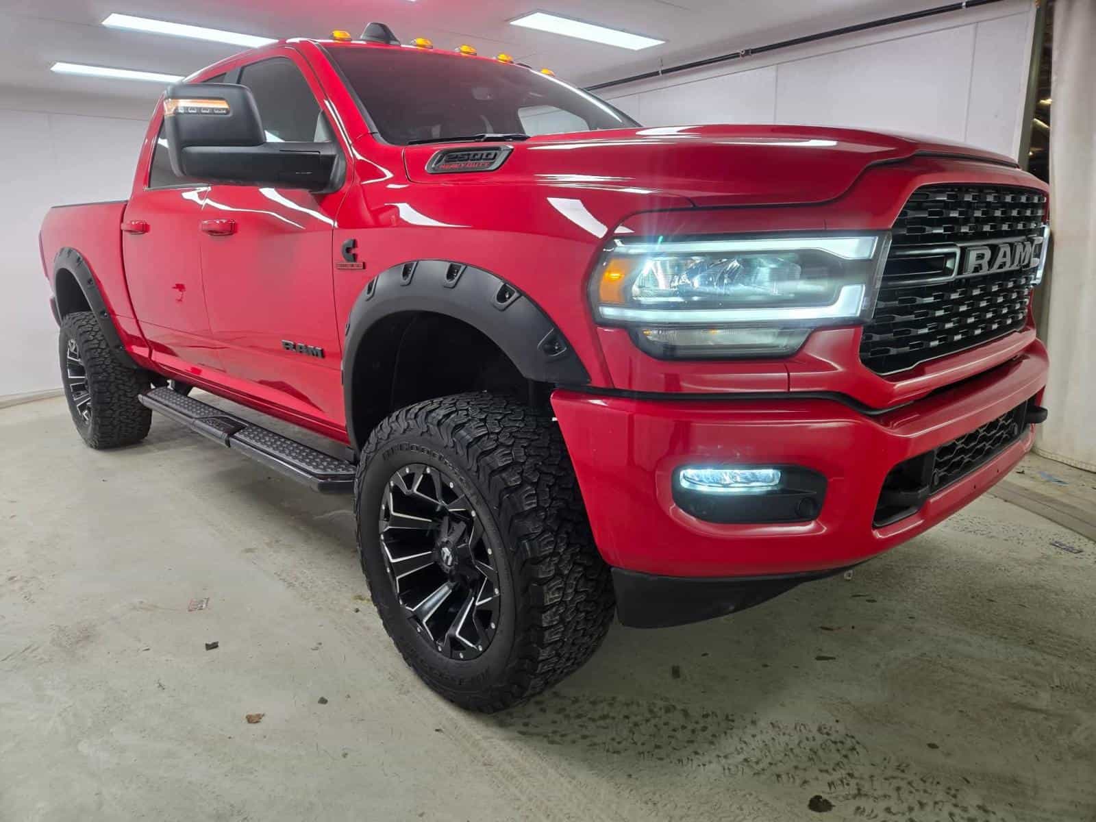 2024 RAM 2500 Big Horn - Image 3