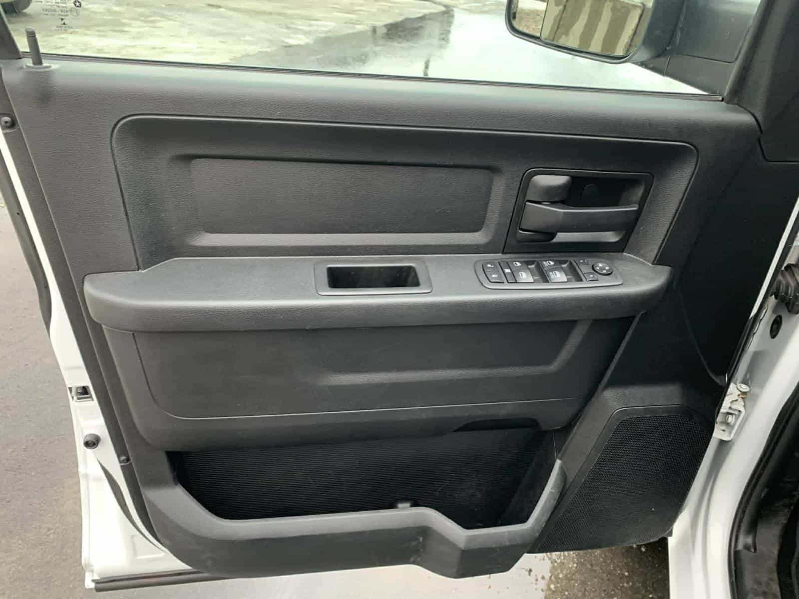 2020 RAM 1500 Classic Express - Image 13