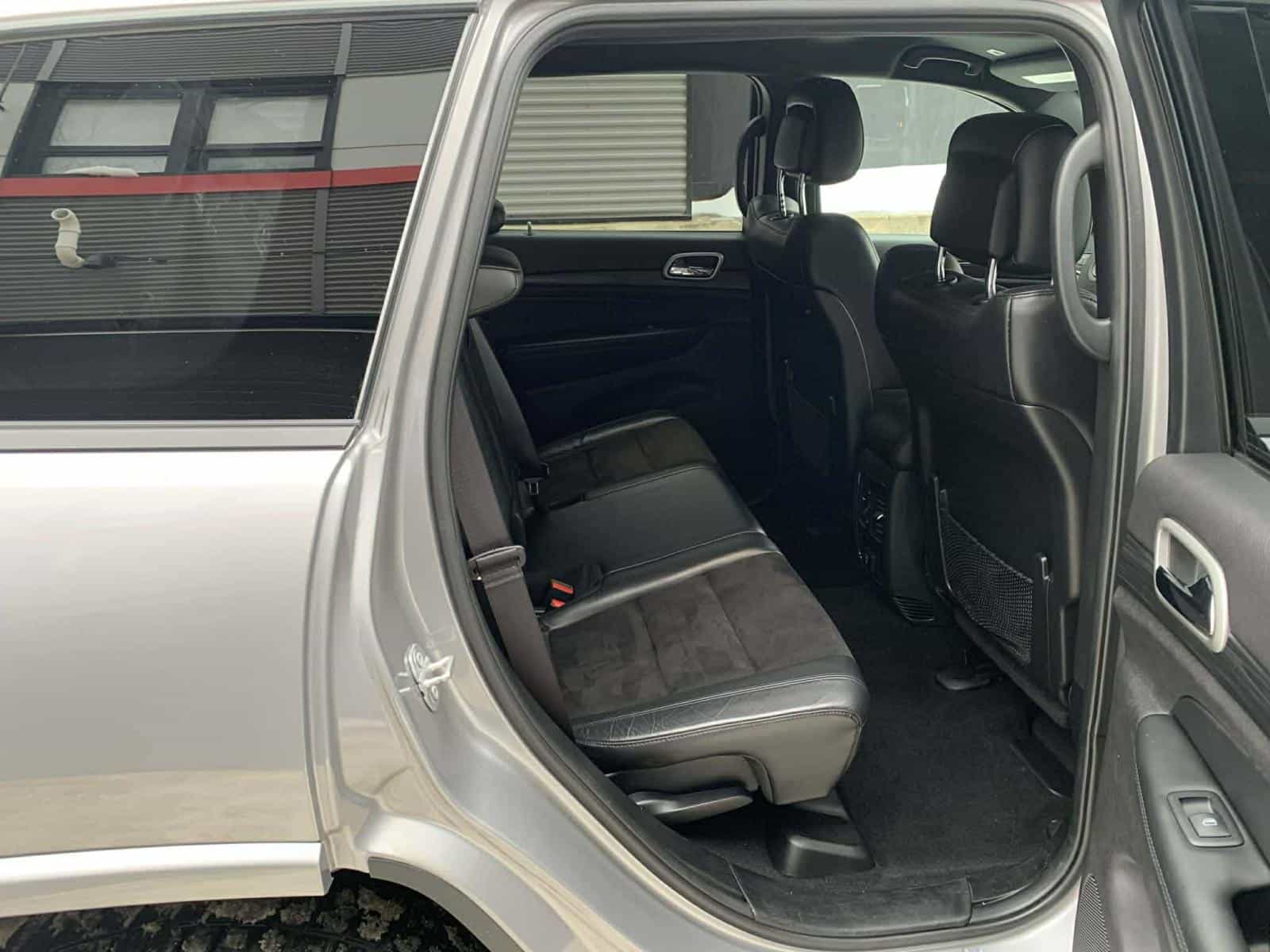 2019 Jeep Grand Cherokee Altitude - Image 8