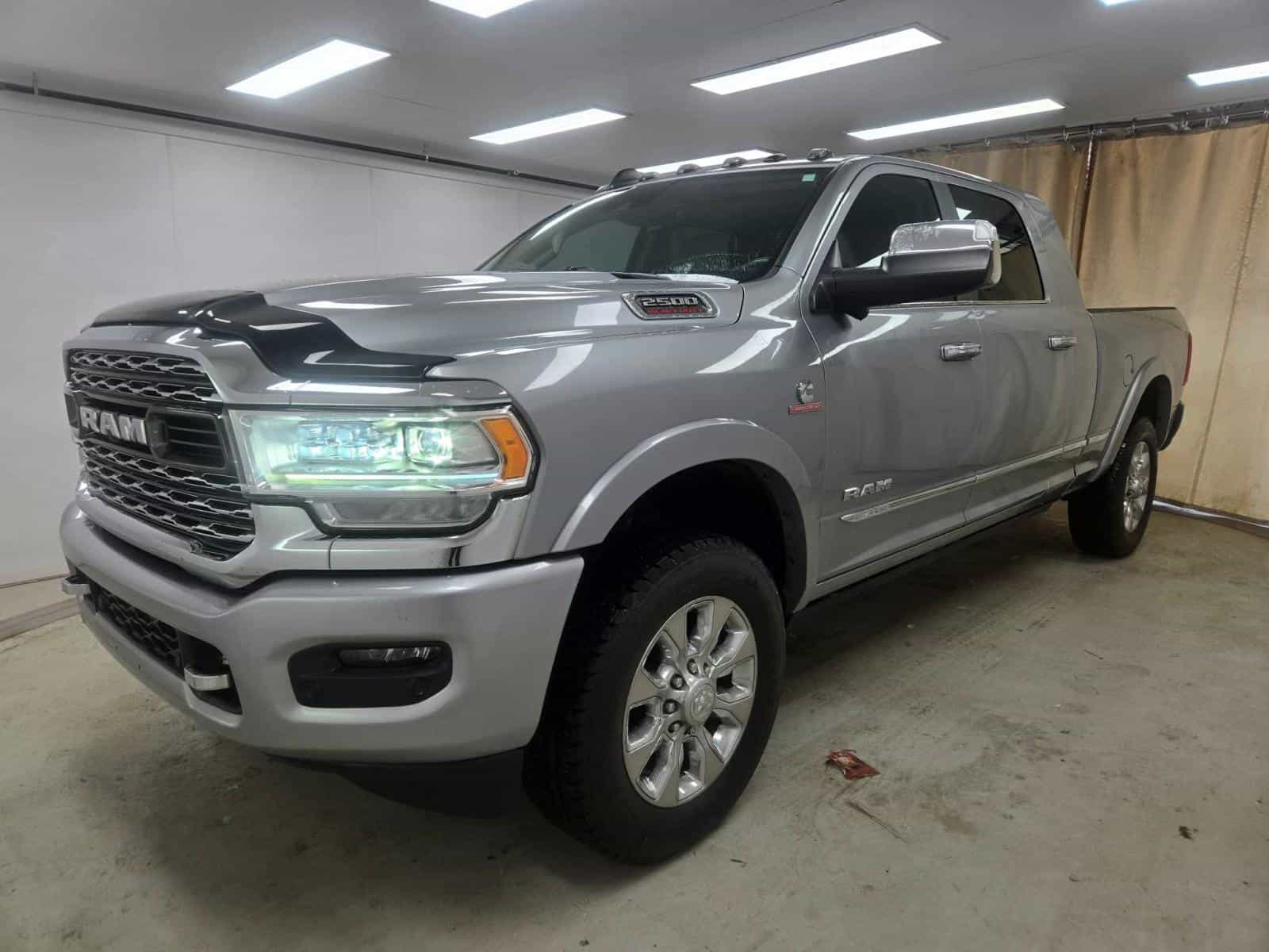 Image 1 RAM 2500 Laramie Limited 2020