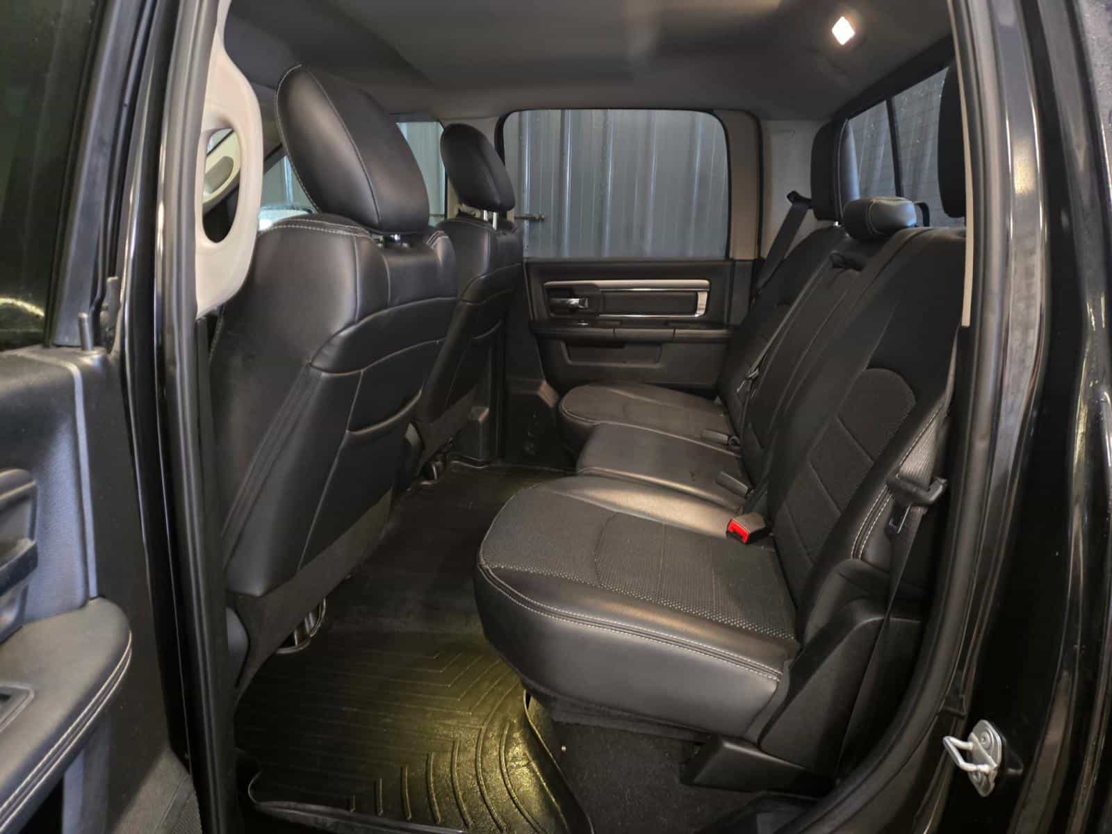 2018 RAM 1500 Sport - Image 10