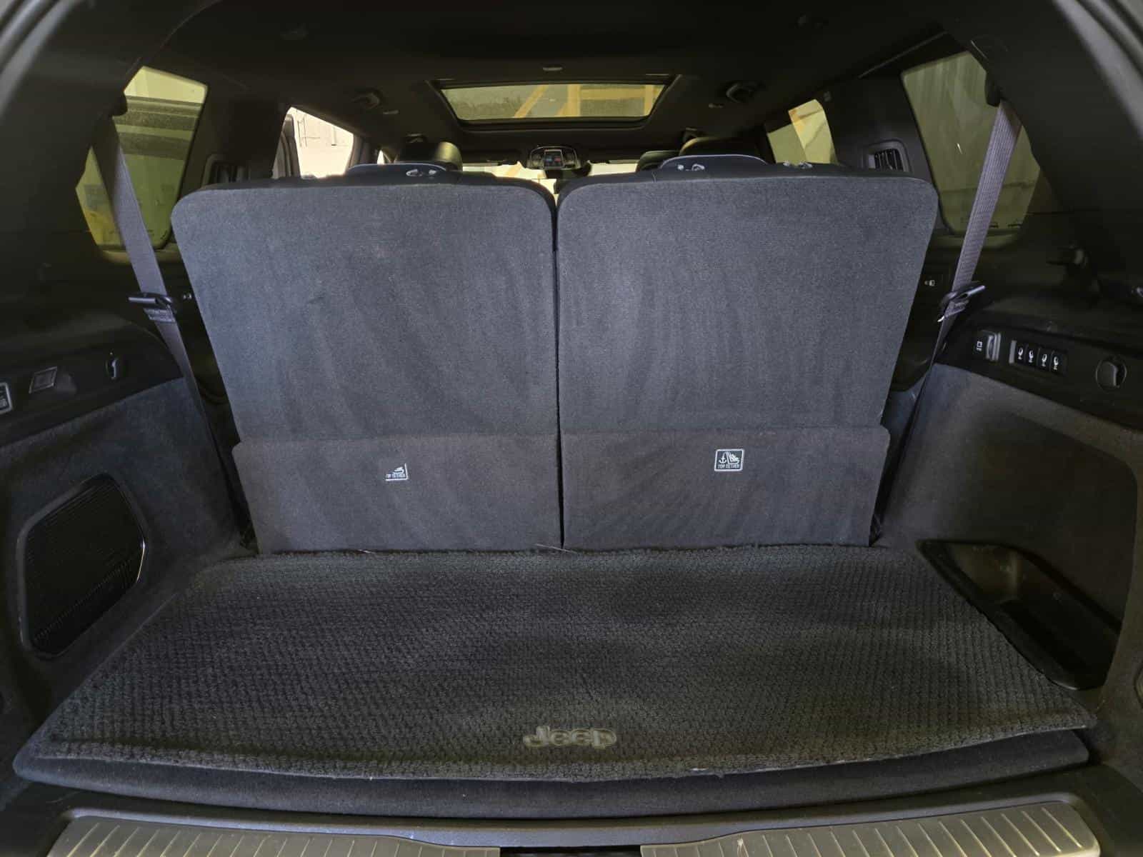 2023 Jeep Grand Cherokee L Summit - Image 9