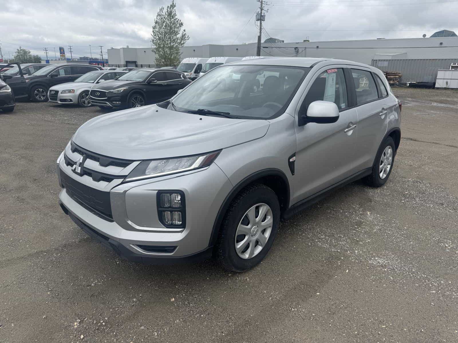 2022 Mitsubishi RVR ES - Image 1