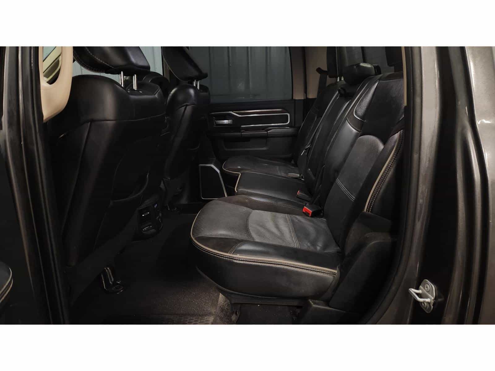 2022 RAM 2500 Laramie - Image 11