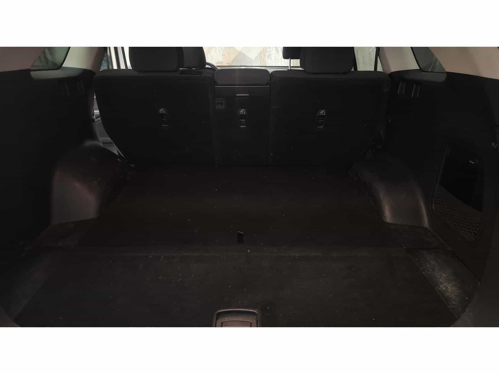 2020 Kia Sorento LX - Image 9