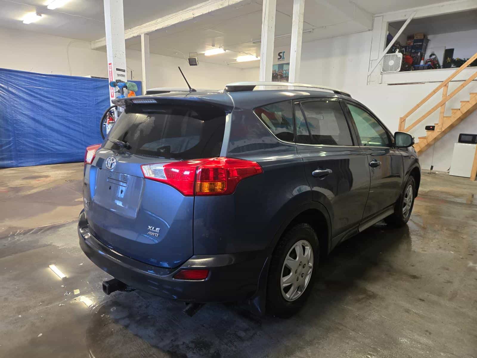 Image 4 Toyota Rav4 XLE 2013