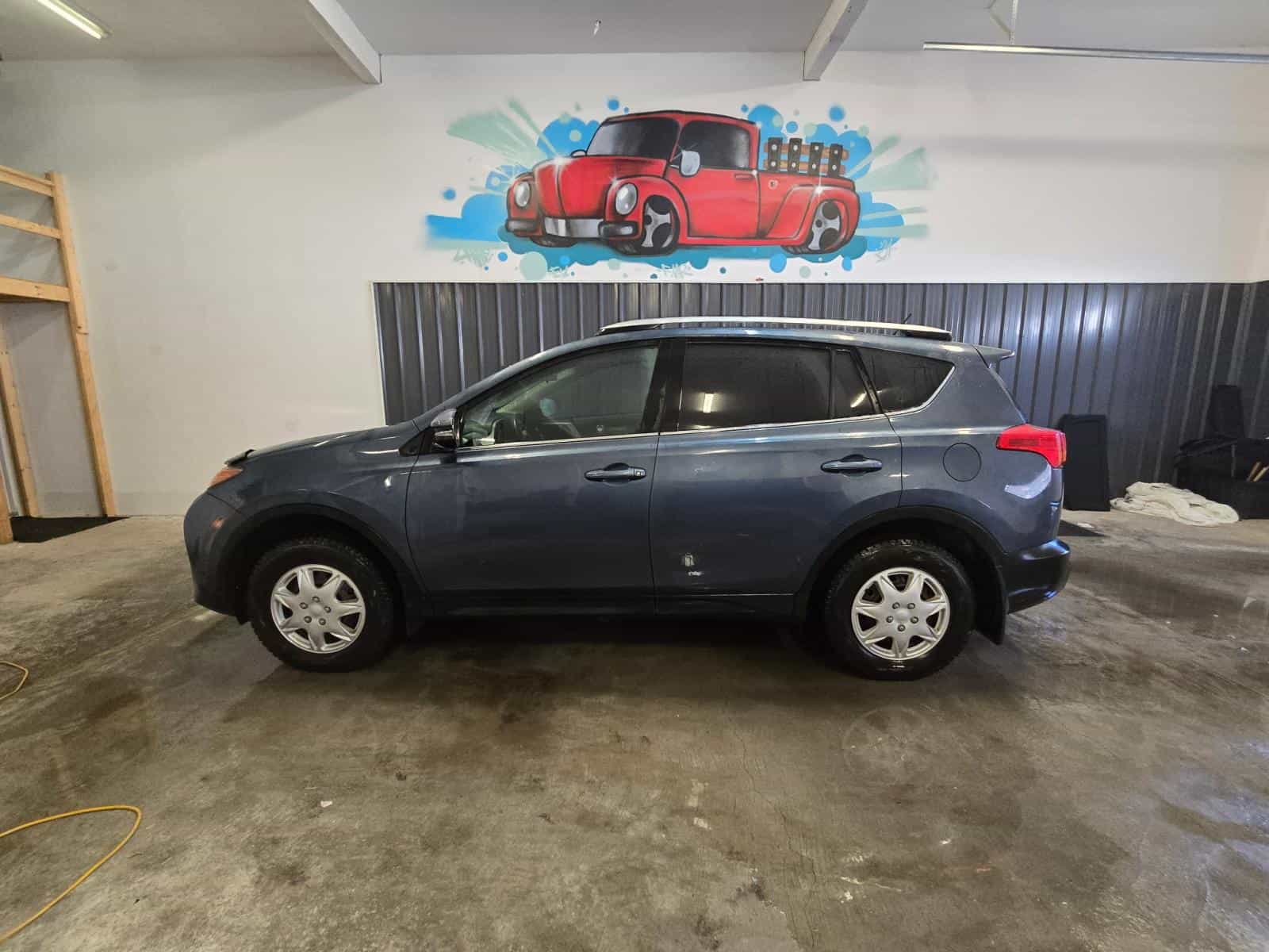 Image 7 Toyota Rav4 XLE 2013