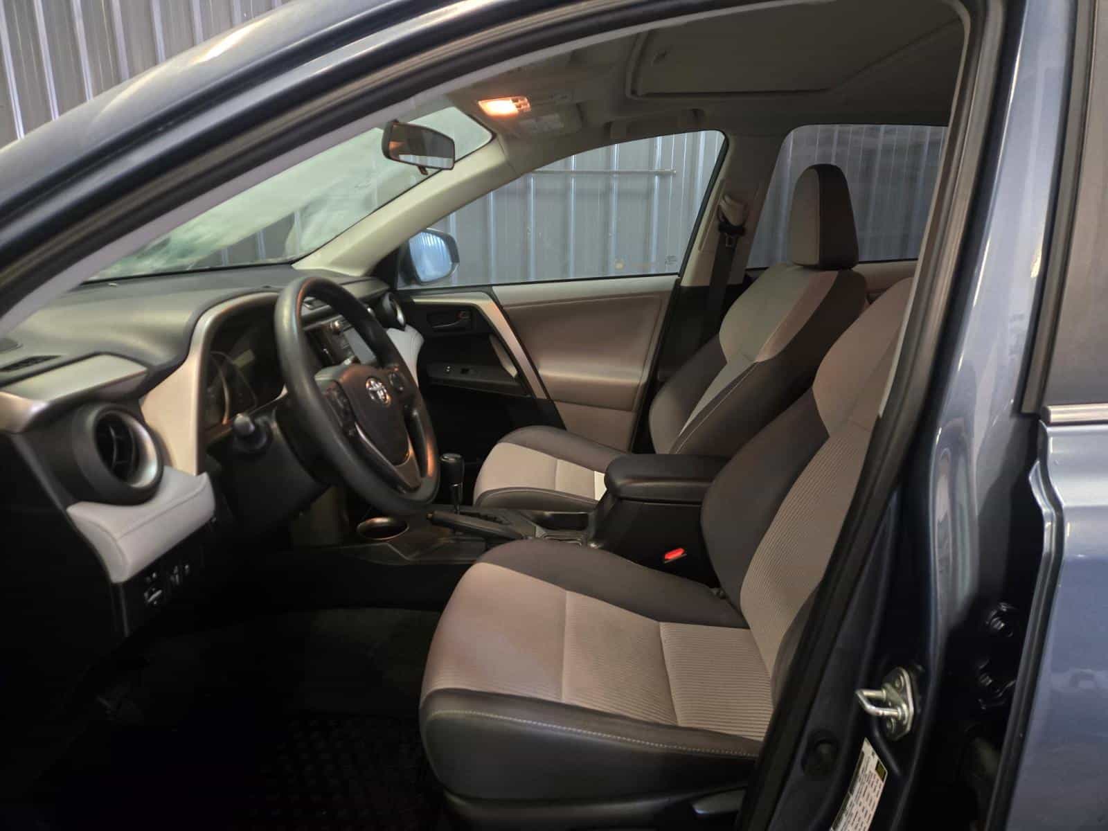 Image 10 Toyota Rav4 XLE 2013