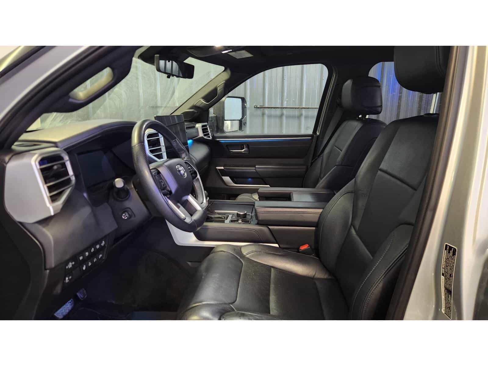 2024 Toyota Tundra Platinum - Image 8