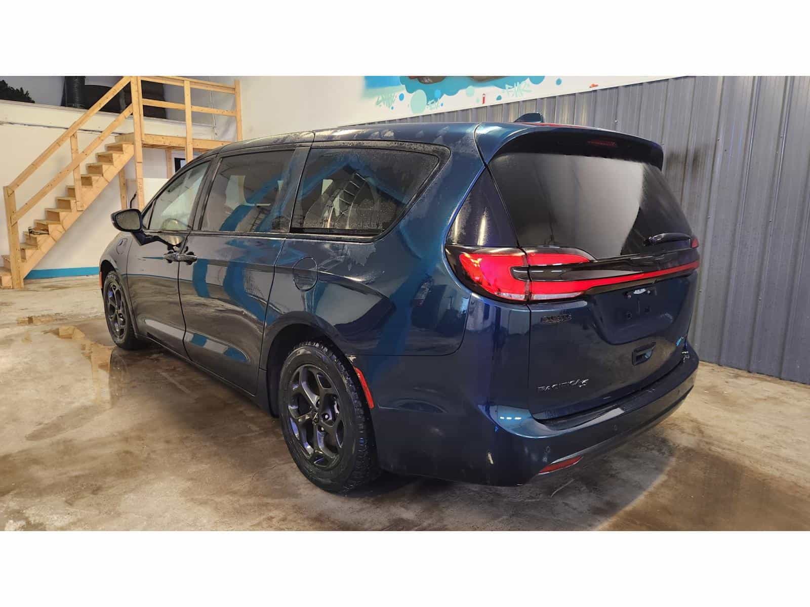 Image 6 Chrysler Pacifica Hybrid Touring L 2022