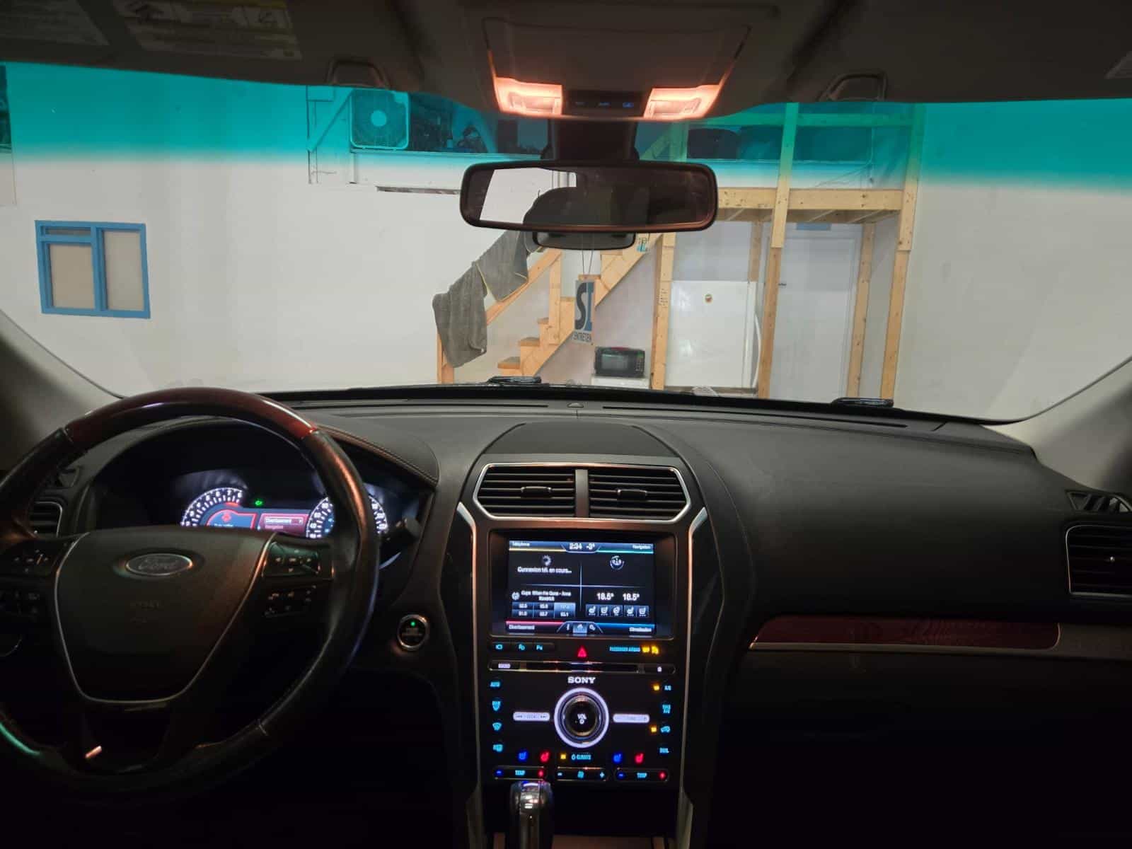 2016 Ford Explorer Platinum - Image 13