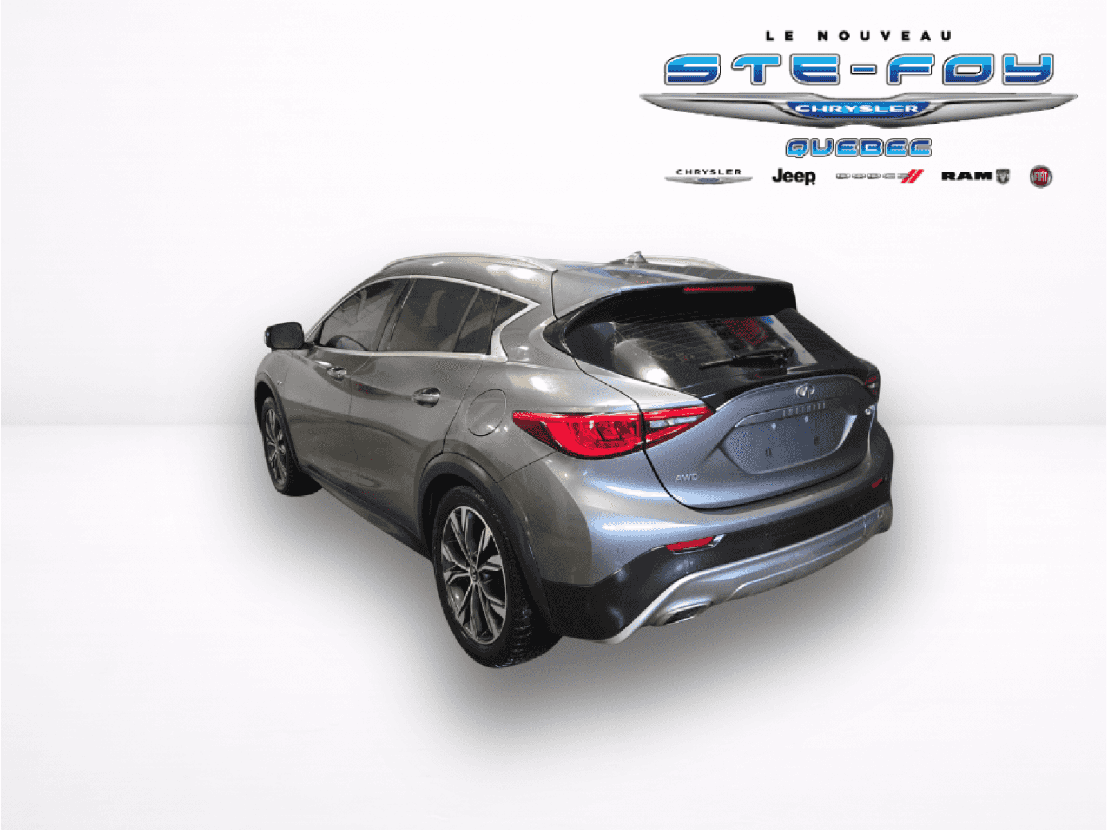 2017 Infiniti QX30 Premium - Image 6