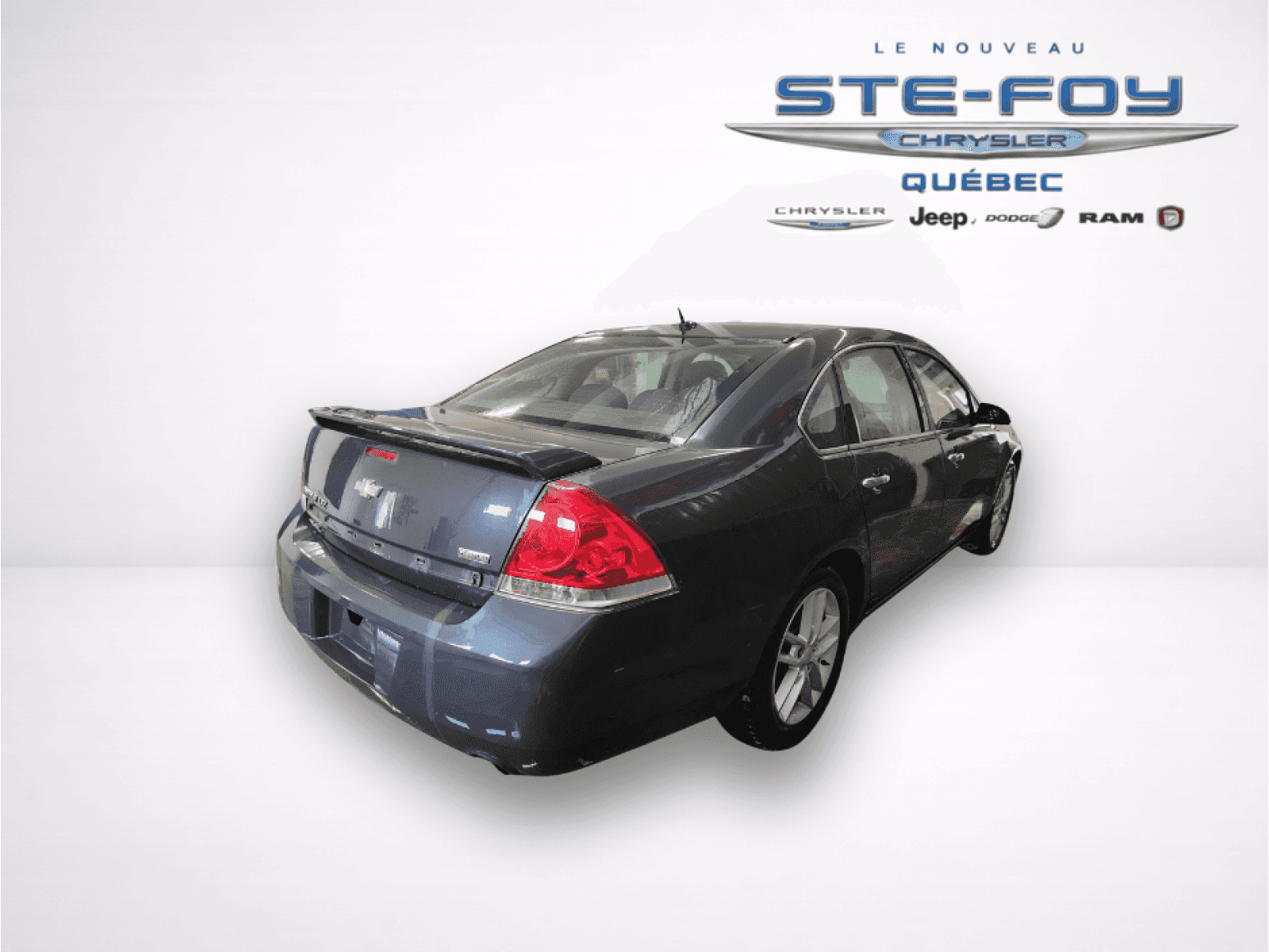 2008 Chevrolet Impala LTZ - Image 4