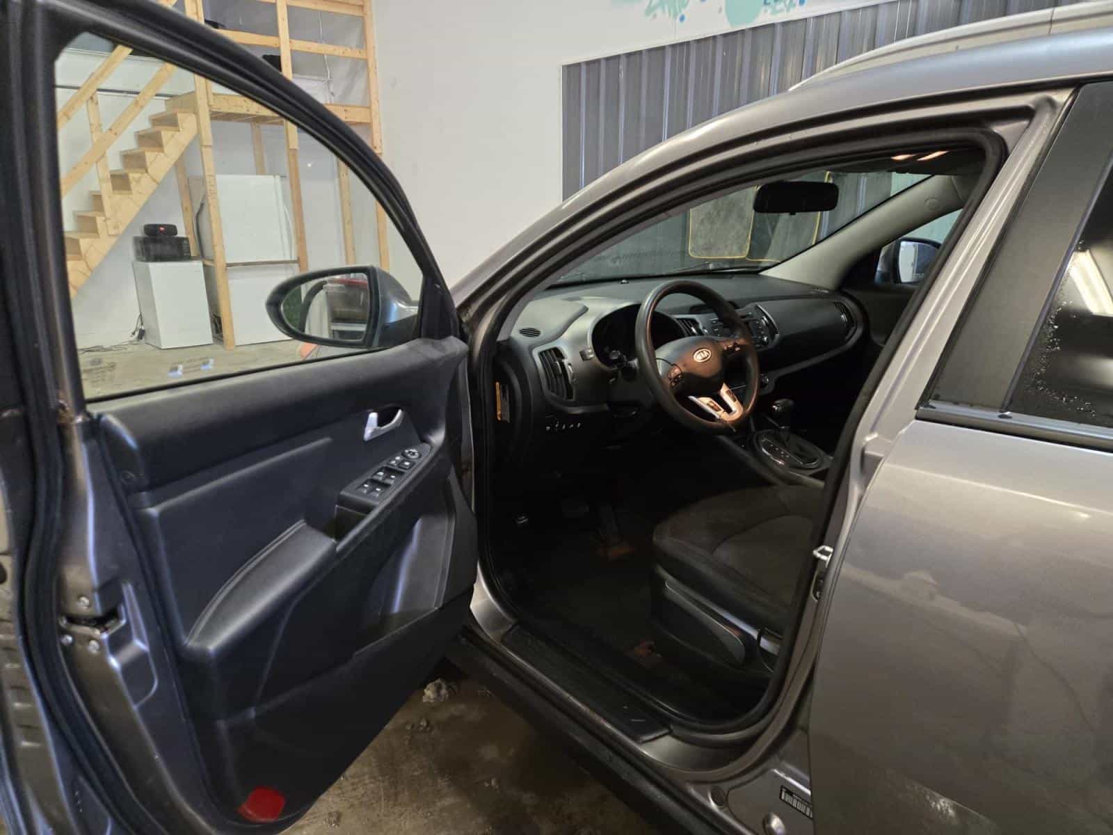 2012 Kia Sportage LX - Image 8