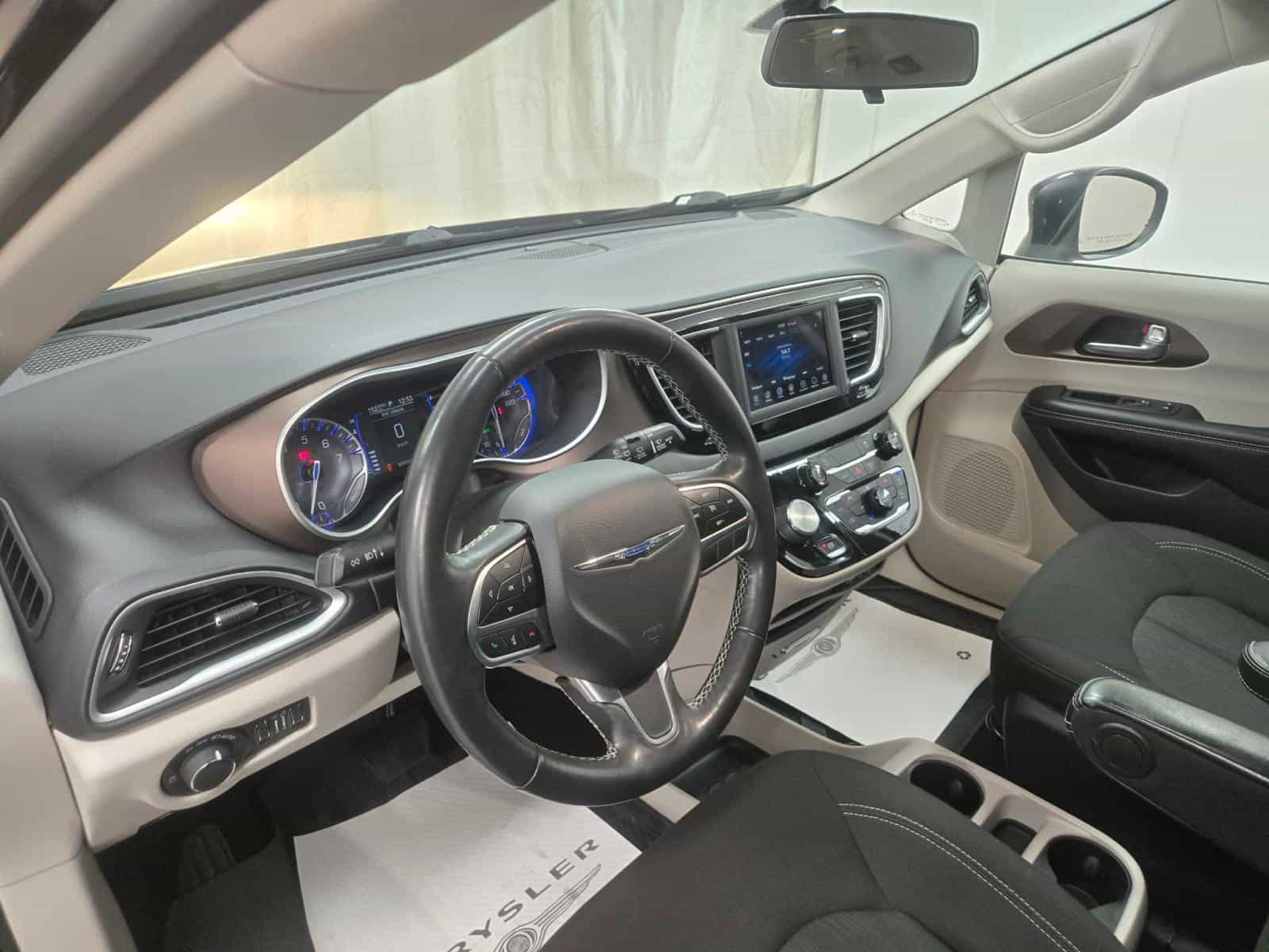 Image 17 Chrysler Grand Caravan SXT 2021