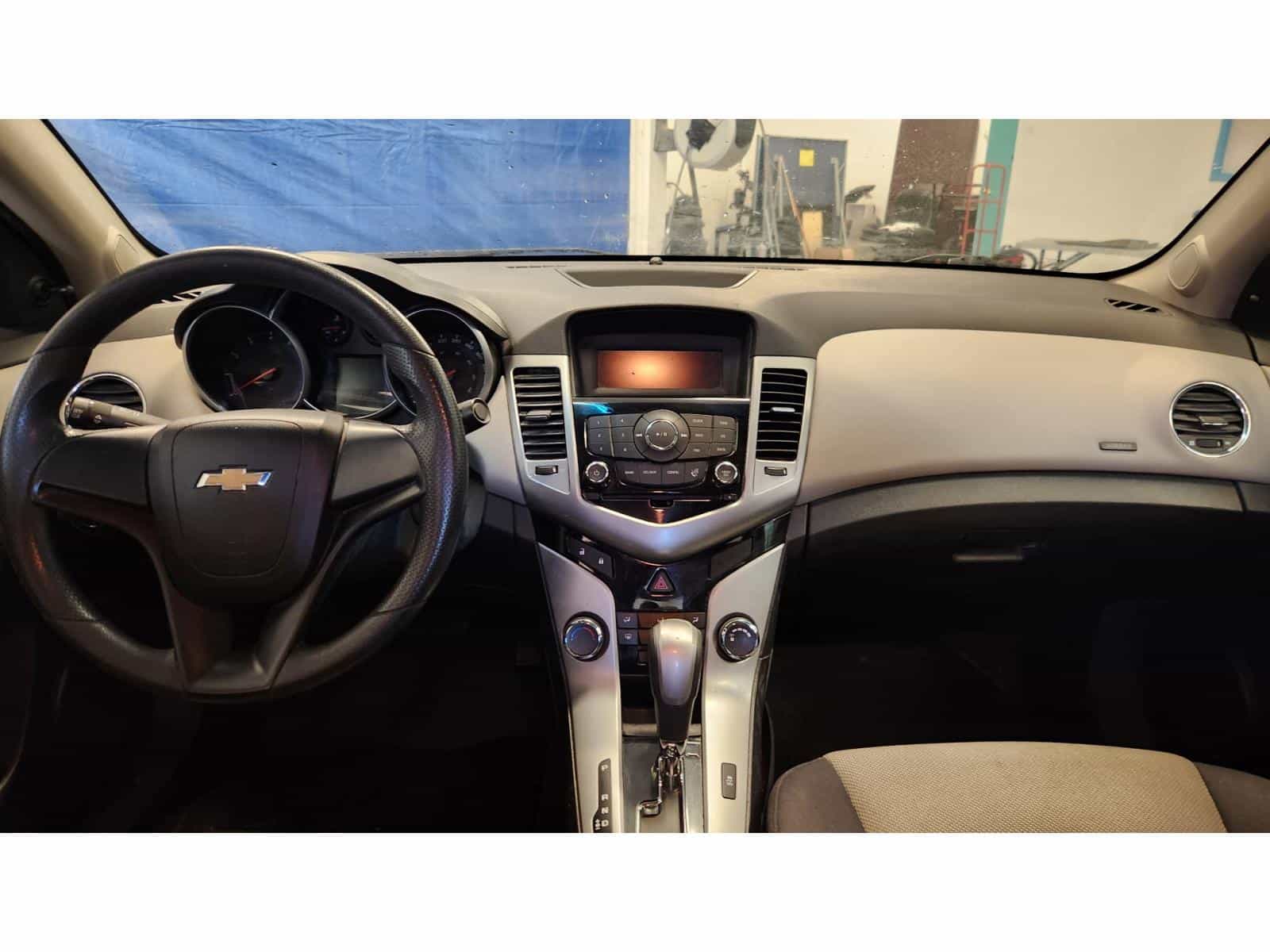 2012 Chevrolet Cruze LS - Image 12
