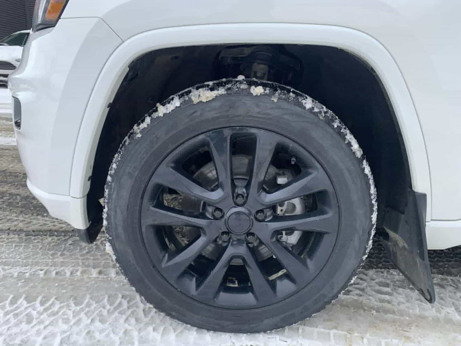 2021 Jeep Grand Cherokee Altitude - Image 9