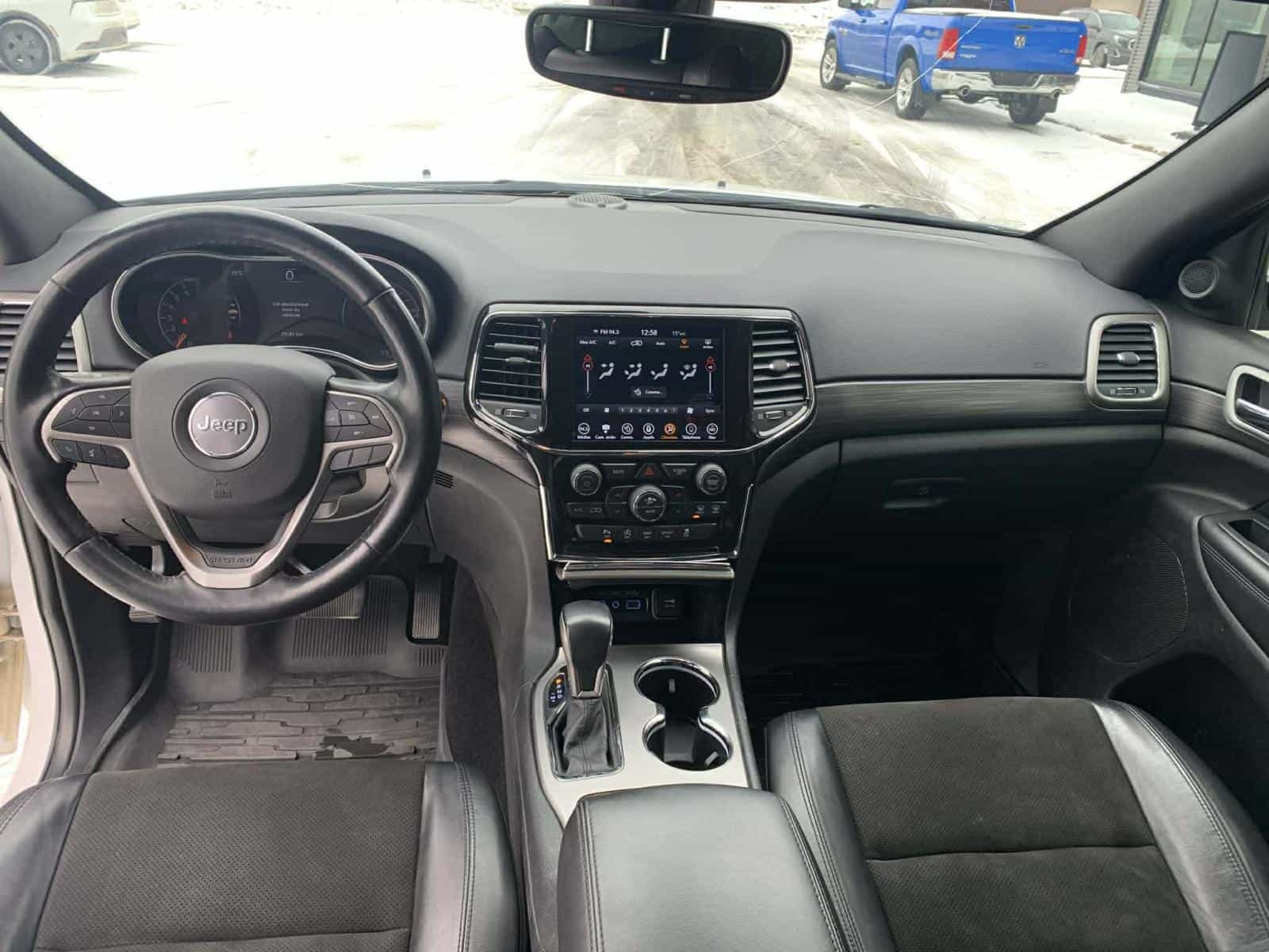 2021 Jeep Grand Cherokee Altitude - Image 11