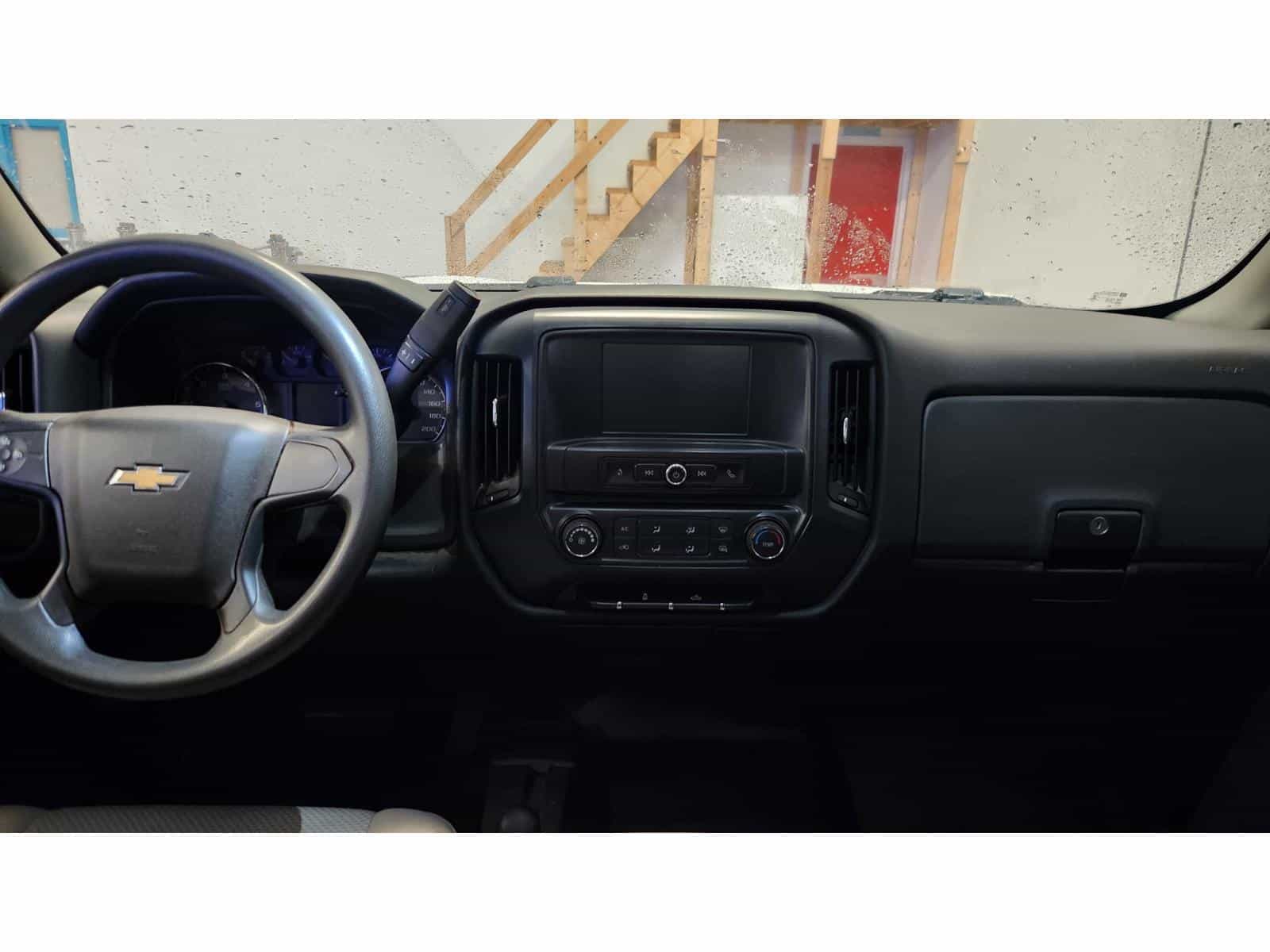 2017 Chevrolet Silverado K1500 Custom Custom - Image 10