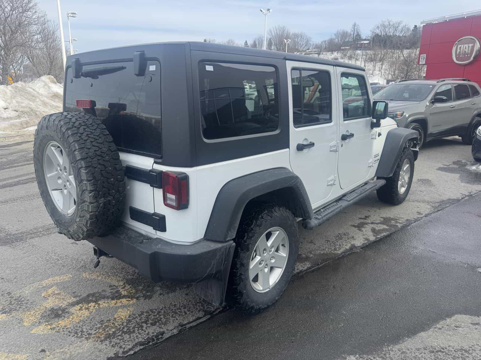 Image 3 Jeep Wrangler Unlimited Sport 2018