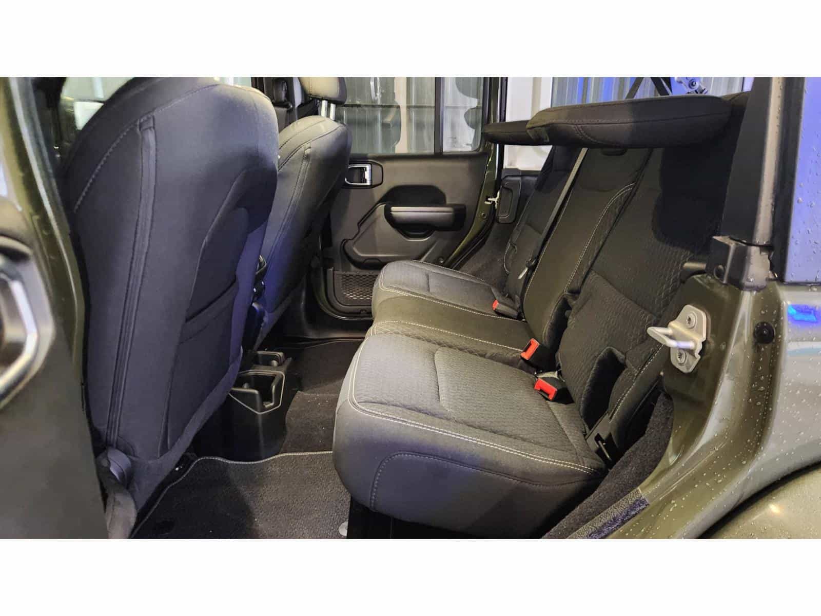 Image 12 Jeep Wrangler Sport 2021