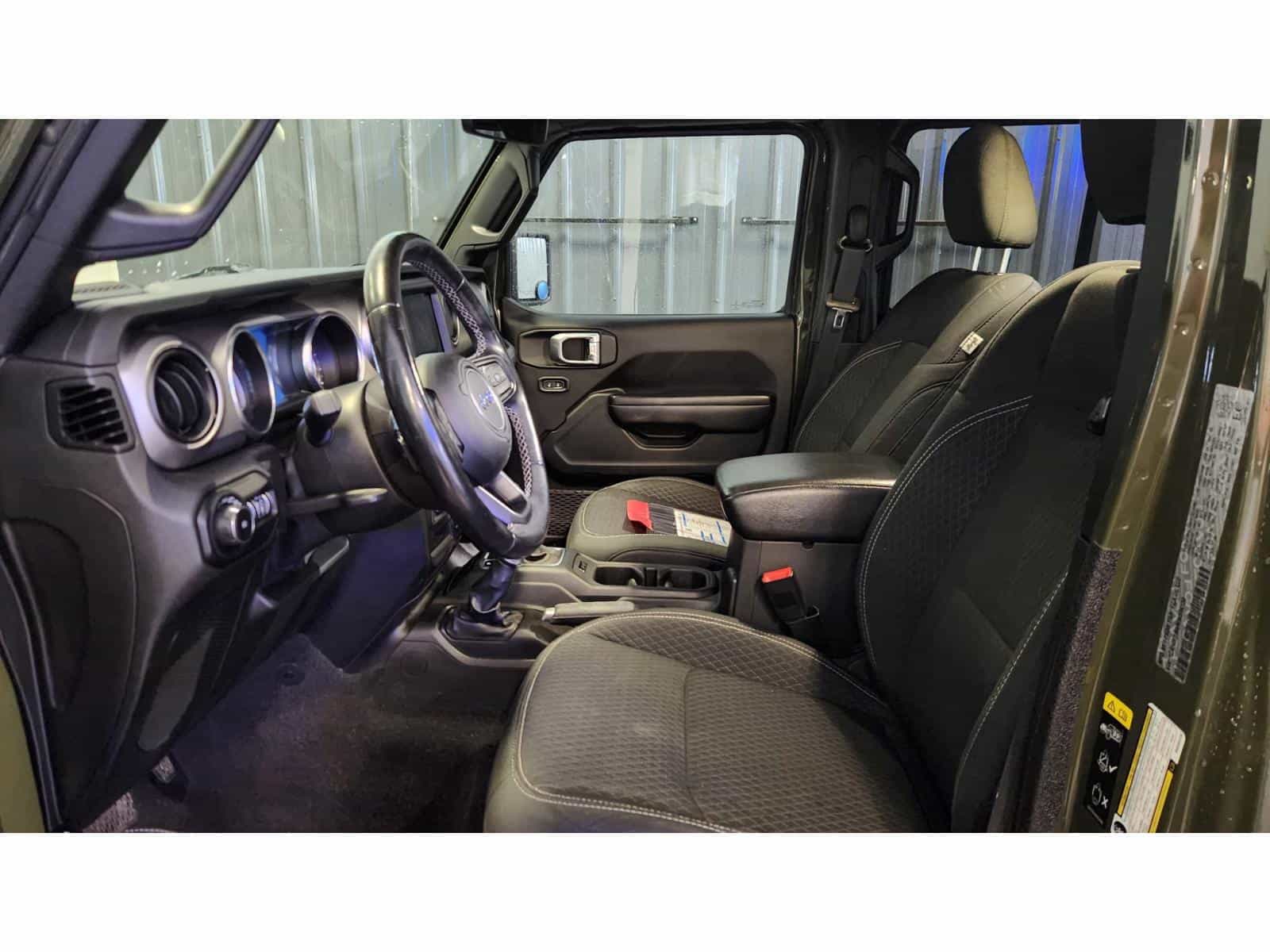 Image 11 Jeep Wrangler Sport 2021