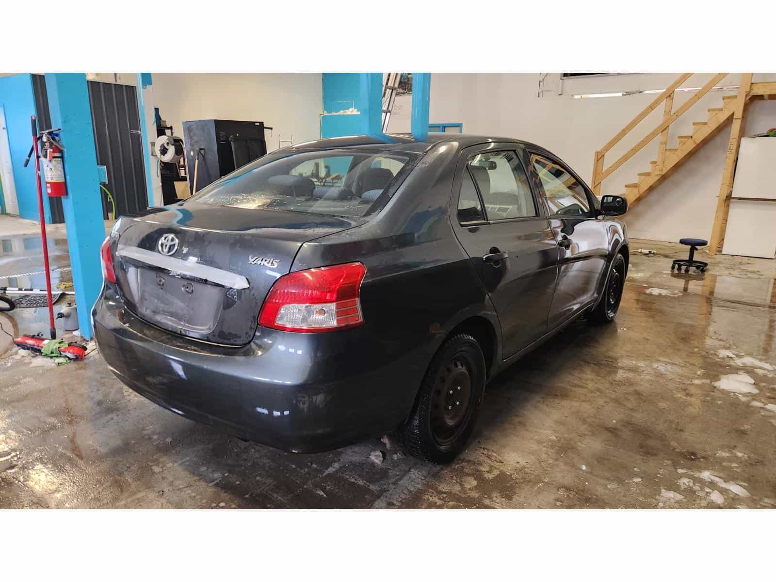 2009 Toyota Yaris Base - Image 4