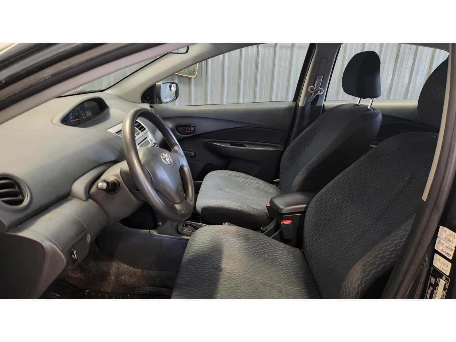 Image 8 Toyota Yaris Base 2009