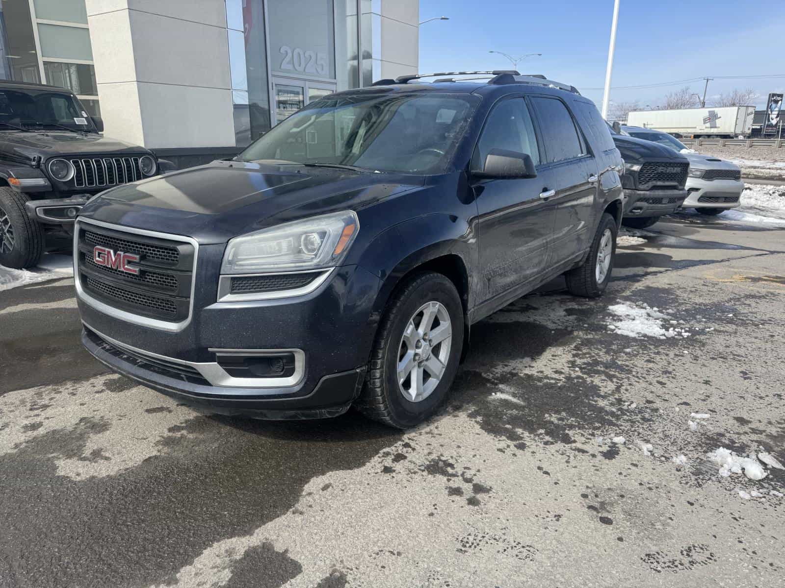 Image 1 GMC Acadia SLE1 2015