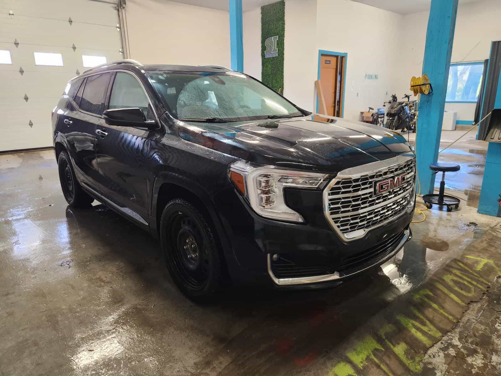 Image 3 GMC TERRAIN DENALI Denali 2022