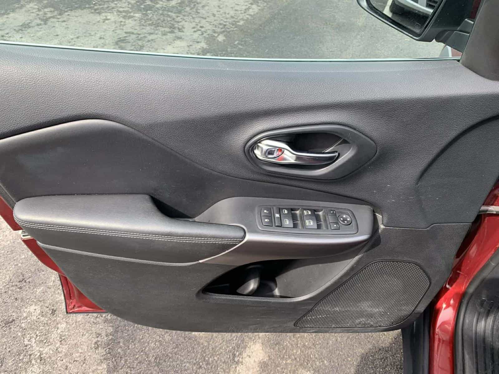 Image 13 Jeep Cherokee North 2019