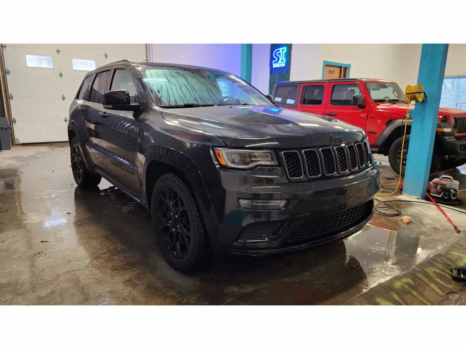 Image 3 Jeep Grand Cherokee Limited X 2021