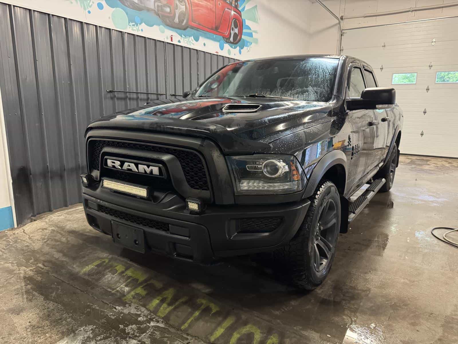Image 1 RAM 1500 Classic Warlock 2022